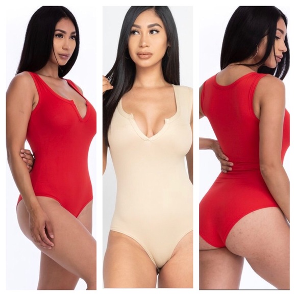 🆕↙️ Split Neckline Bodysuit Top - Picture 2 of 4